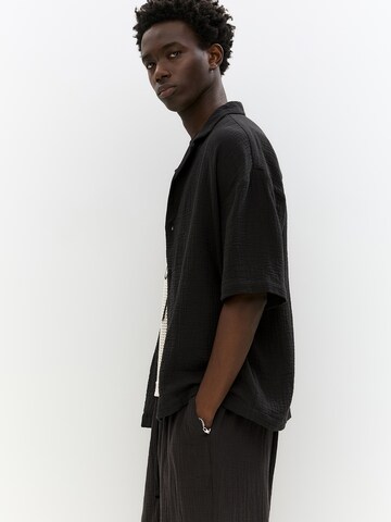 Pull&Bear Comfort fit Button Up Shirt in Black
