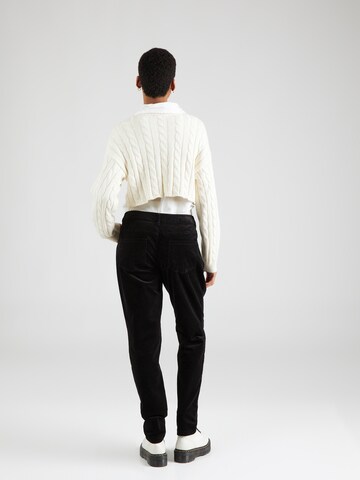 s.Oliver - Tapered Pantalón en negro