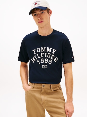 T-Shirt TOMMY HILFIGER en bleu : devant