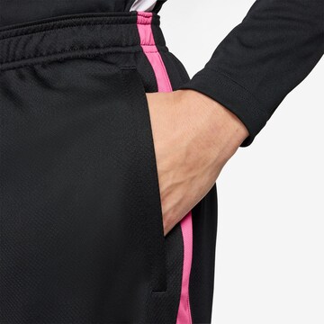 NIKE Regular Sporthose in Schwarz