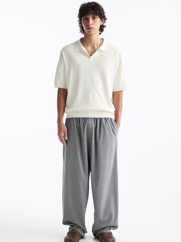 Loosefit Pantaloni di Pull&Bear in grigio