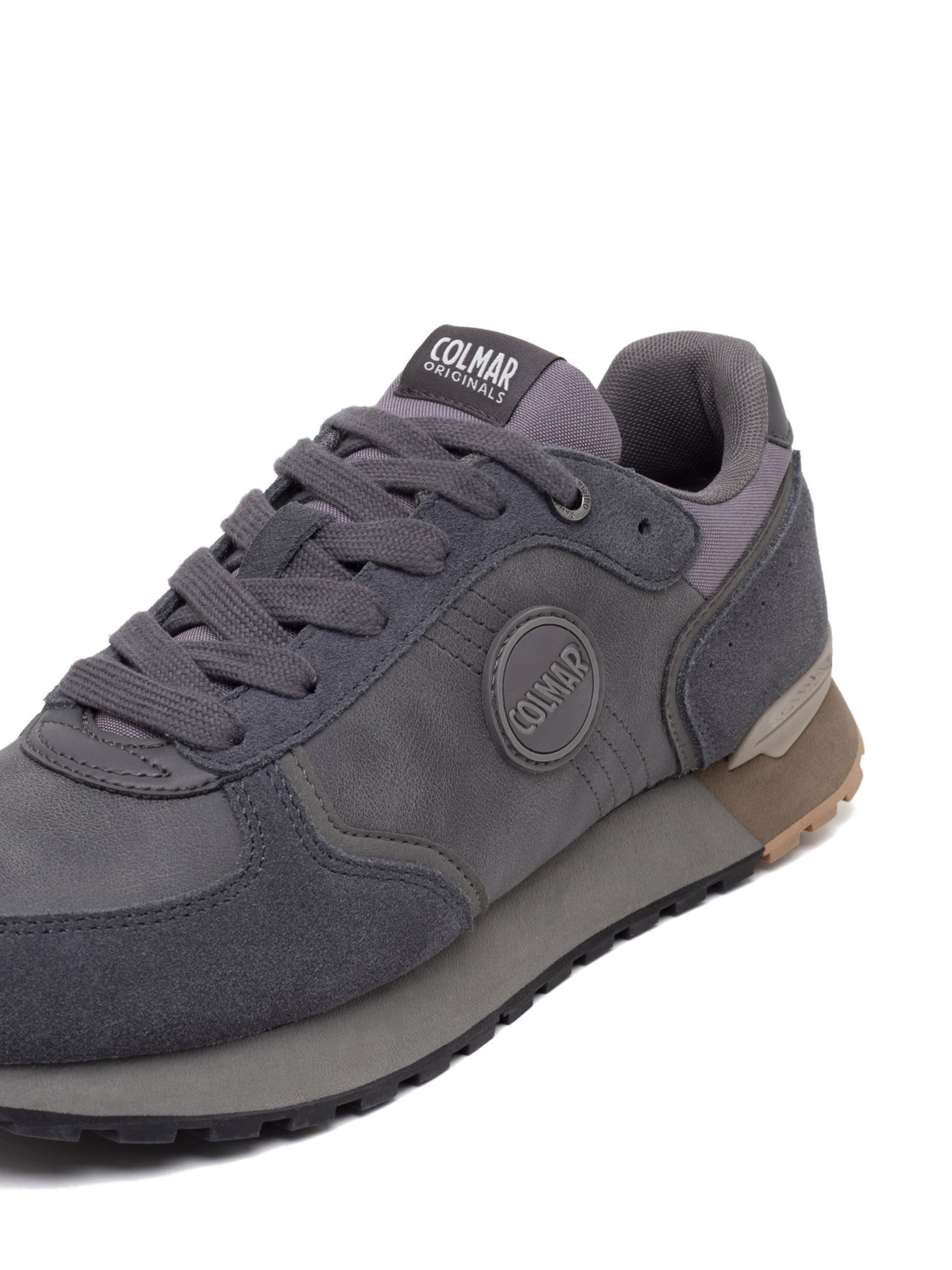 Colmar Platform trainers 'Travis Boost' in Grey: side