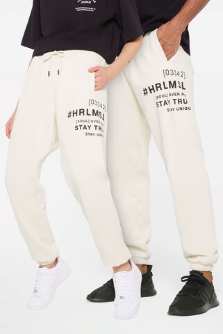 Harlem Soul Regular Pants 'LE-NNY' in White: front