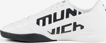 MUNICH Platform trainers 'M39' in White: front