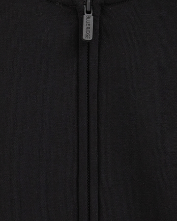 Hanorac de la WE Fashion pe negru