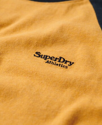 Superdry T-Shirt in Gelb