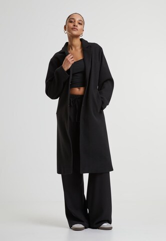 Cappotto di mezza stagione di Urban Classics in nero