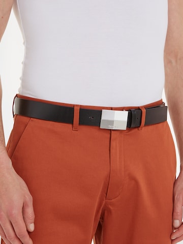 Ceinture Calvin Klein en noir : devant