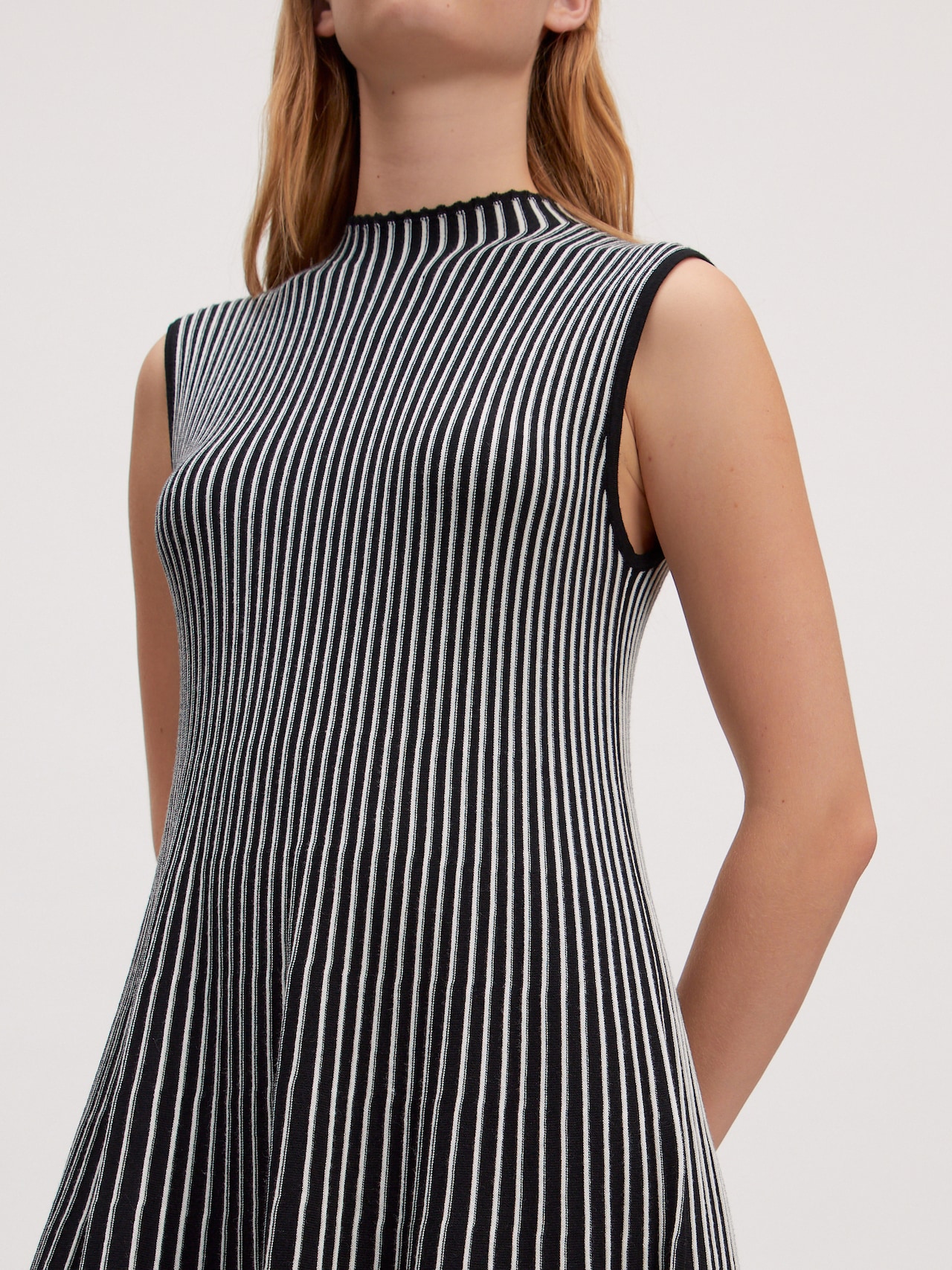 EDITED Neuheiten Stickkleid 'Lillesol' schwarz