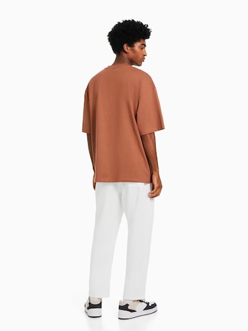 Bershka Loosefit Hose in Weiß