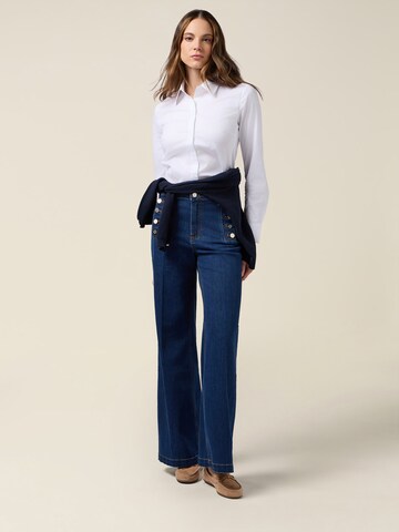 oltre Flared Jeans in Blauw: voorkant