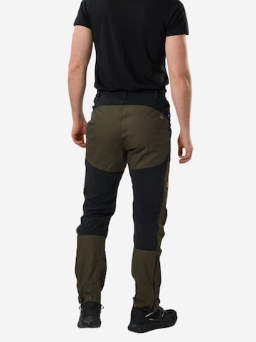 SWEDEMOUNT - regular Pantalón de montaña 'Nordkap' en verde