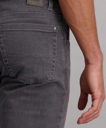PIONEER Regular Jeans in Grau