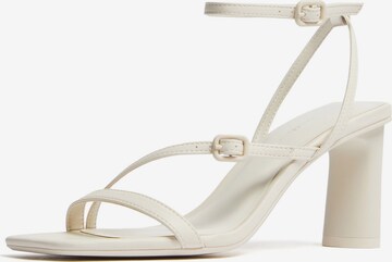 Bershka Sandal i vit: framsida