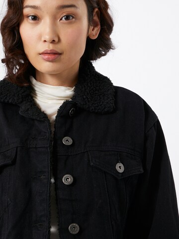 Cotton On Between-Season Jacket in Black