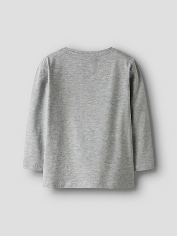 NAME IT Póló 'NMMDRACO CARS' - szürke