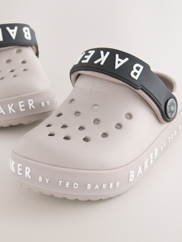 Baker by Ted Baker Обувки за прохождане в сиво