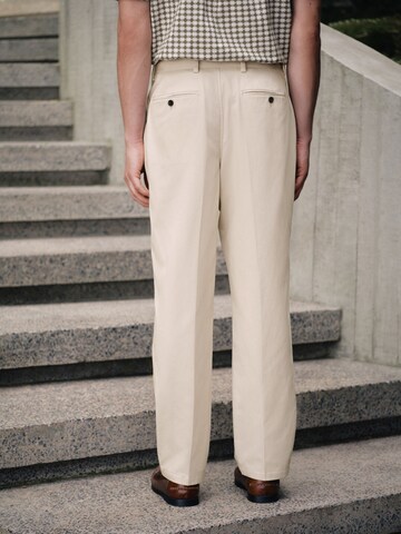 Next Loosefit Hose in Beige