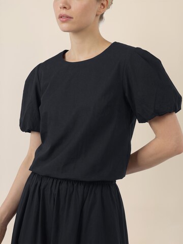 APART Skirt in Black