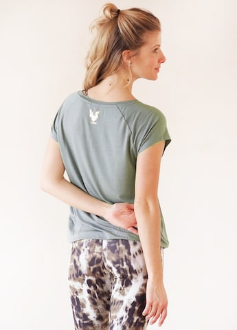Kismet Yogastyle Performance Shirt in Green