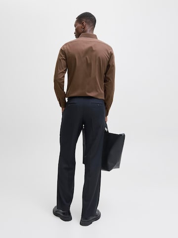 Slim fit Camicia 'JPRBLAParker' di JACK & JONES in marrone