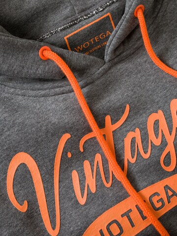 WOTEGA Sweatshirt 'WT Star' in Grey