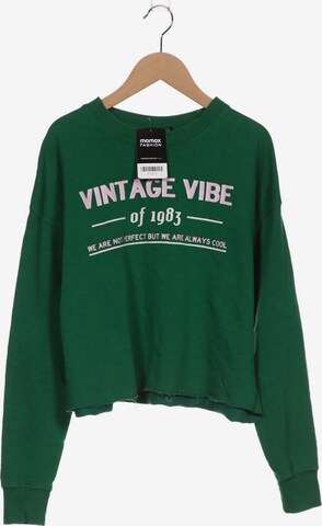 Bershka Sweatshirt & Zip-Up Hoodie in M in Green: front