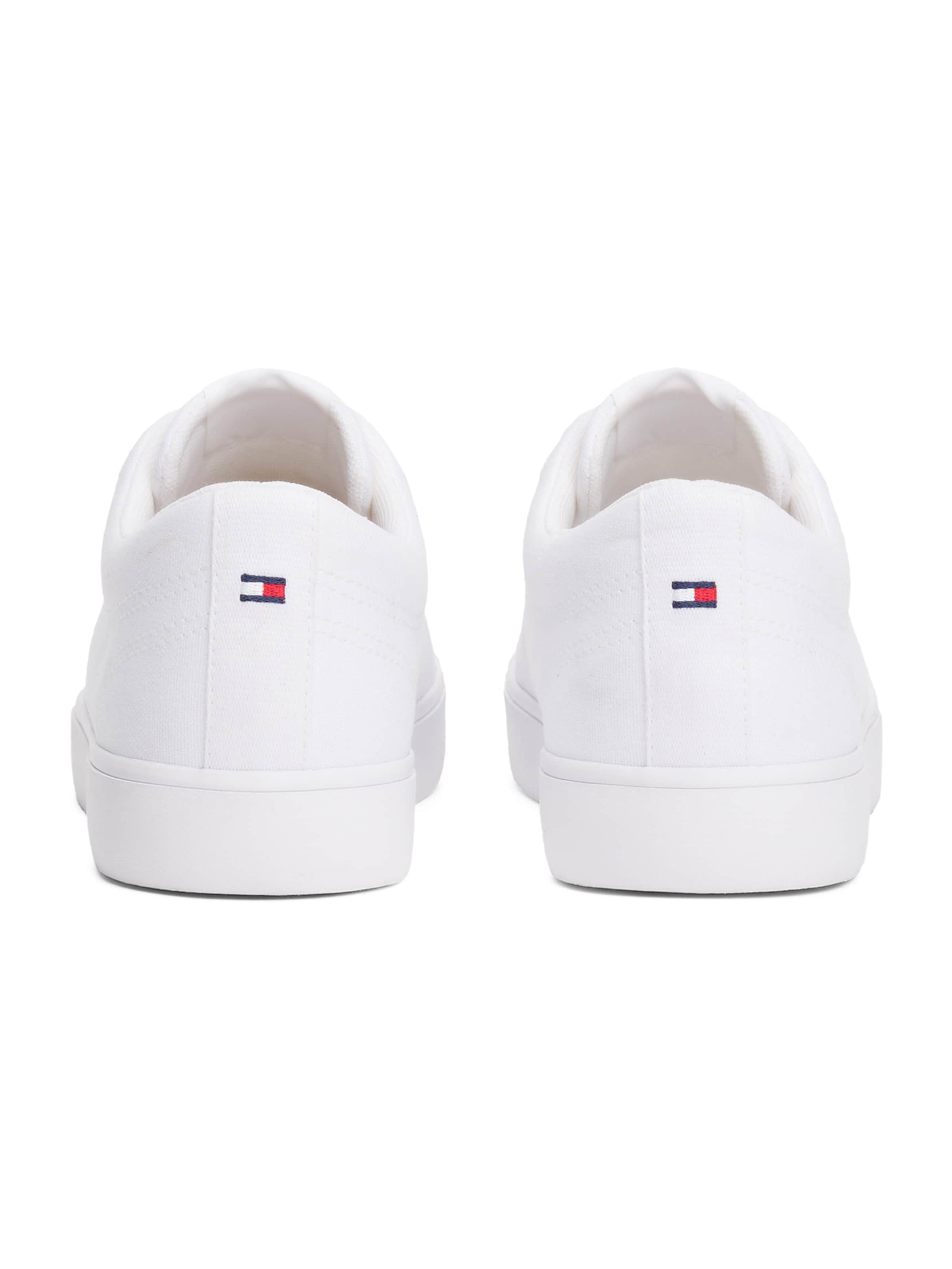 Baskets basses TOMMY HILFIGER en blanc
