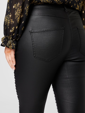 Vero Moda Curve Skinny Jeans 'Sophia' in Black