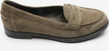 Tod's Flats & Loafers in 38 in Green: front