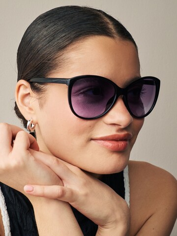 Next Sonnenbrille in Schwarz: Vorderseite