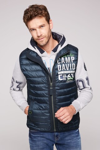 CAMP DAVID Vest in Blue: front