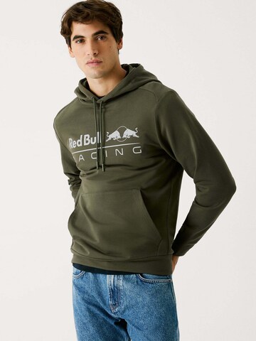 Red Bull Racing x Pepe Jeans Sweatshirt 'Team' in Groen: voorkant