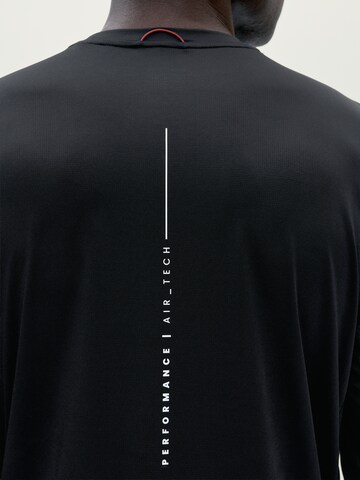 T-Shirt ' Strive ' Born en noir