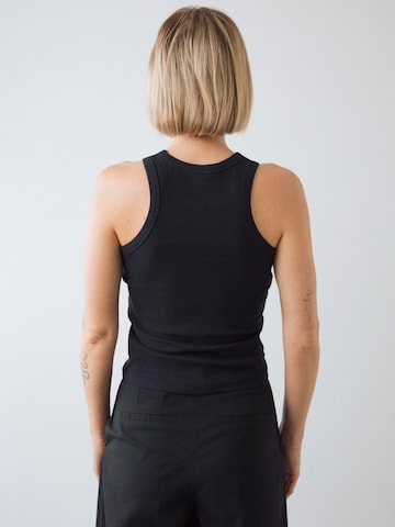 Honest Basics - Top en negro
