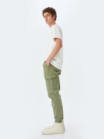 Koton Regular Broek in Groen