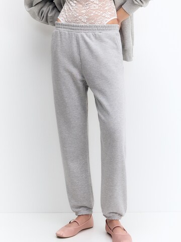 Tapered Pantaloni di Pull&Bear in grigio: frontale