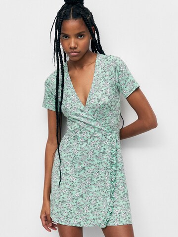 Pull&Bear Jurk in Groen: voorkant