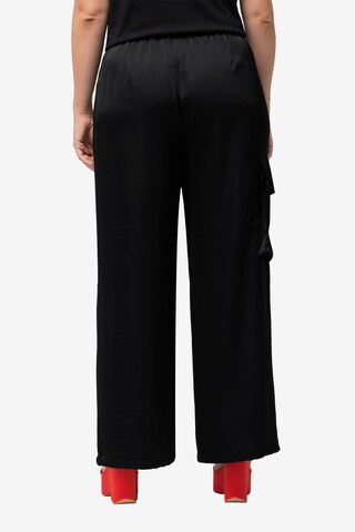 Regular Pantalon cargo Ulla Popken en noir