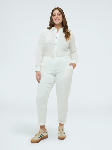 Fiorella Rubino Regular Broek in Wit: voorkant