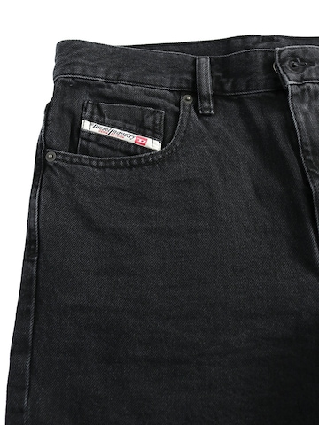 DIESEL Regular Jeans 'REGULAR D-STRUKT-SHORT' in Zwart