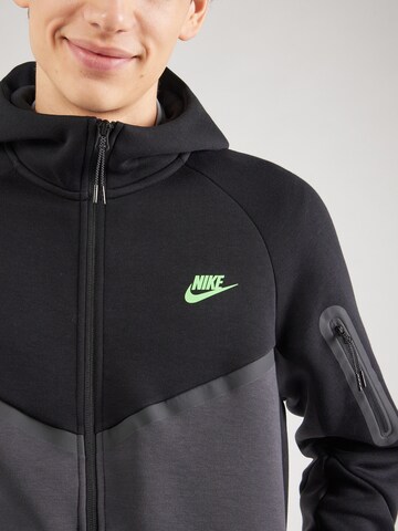 Giacca di felpa 'TECH FLEECE' di Nike Sportswear in nero