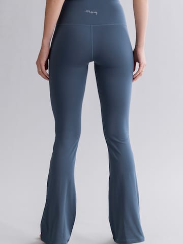 Hey Honey - Acampanado Leggings 'Flared Always Dressed' en verde