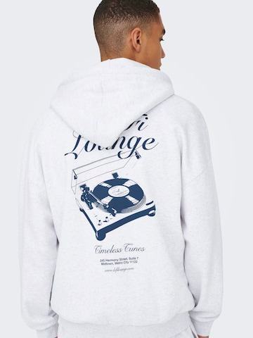 Sweat-shirt 'ONSCERES CHILL' Only & Sons en gris