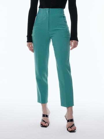EDITED regular Παντελόνι με τσάκιση 'Charlotta' σε πράσινο: μπροστά