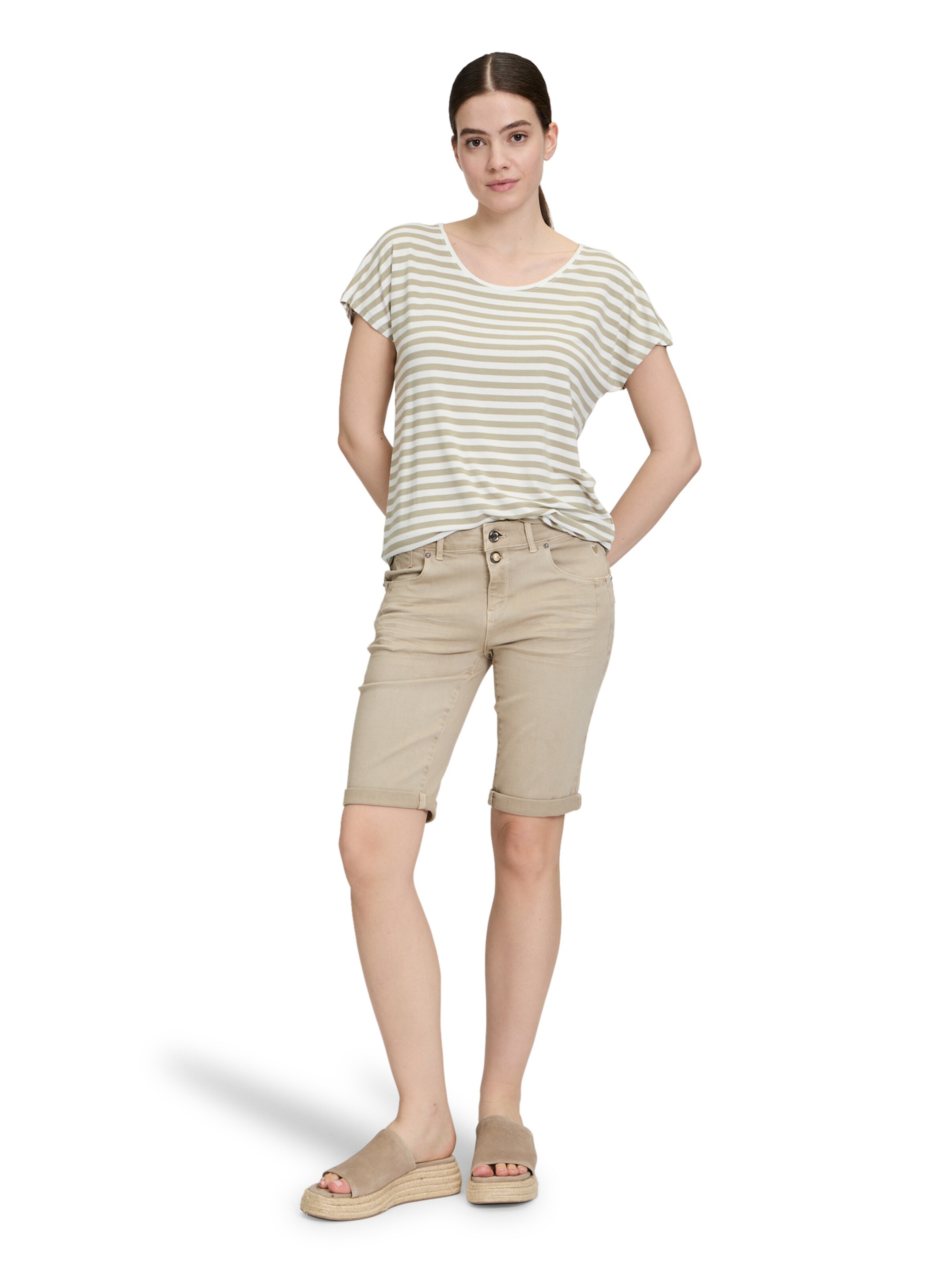 Cartoon Skinny Pants in Beige