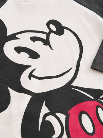 T-Shirt Next en blanc