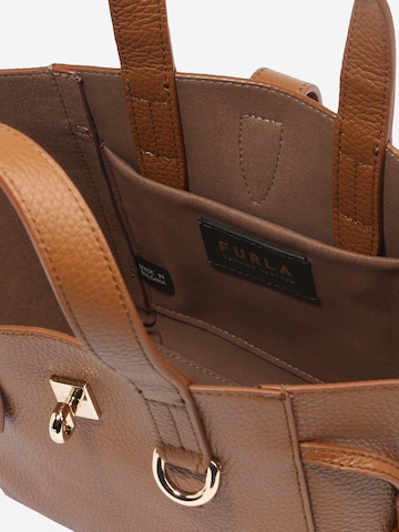 FURLA Handtas in Bruin