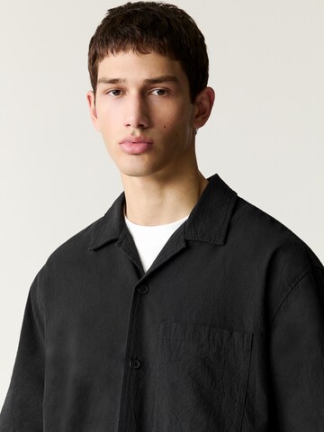 Comfort Fit Cămașă de la Pull&Bear pe negru