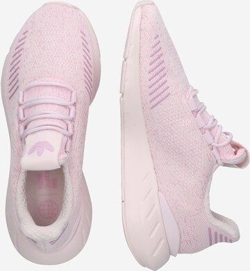 ADIDAS ORIGINALS Sneakers laag 'Swift Run 22' in Roze